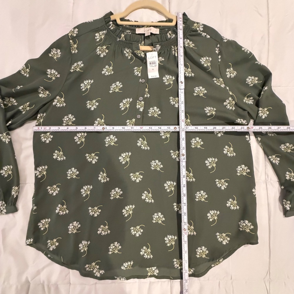 LOFT Blouse XL Green Floral Smocked Ruffle Neck Long Sleeve NEW - Picture 12 of 15